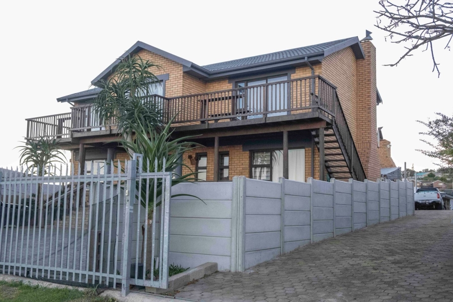 5 Bedroom Property for Sale in Dana Bay Western Cape